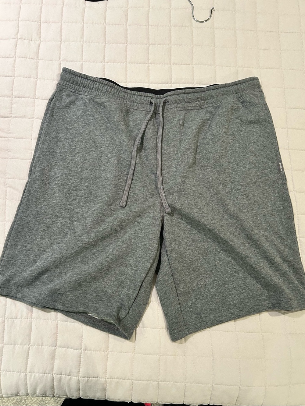 Men’s gray shorts